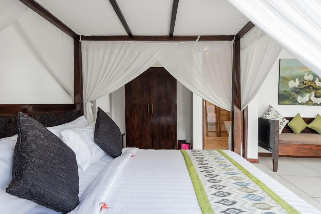 Villa Annecy Seminyak Eksteriør bilde