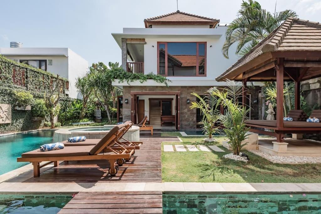 Villa Annecy Seminyak Eksteriør bilde