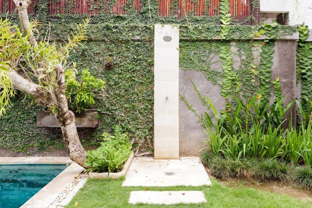Villa Annecy Seminyak Eksteriør bilde